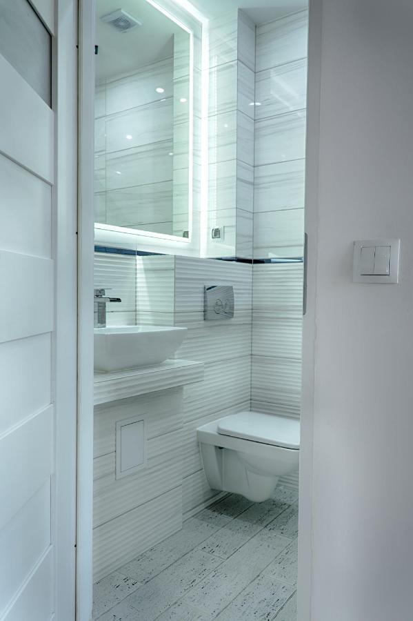 Apartament Sto Metrow Od Morza Swinoujscie Exterior photo